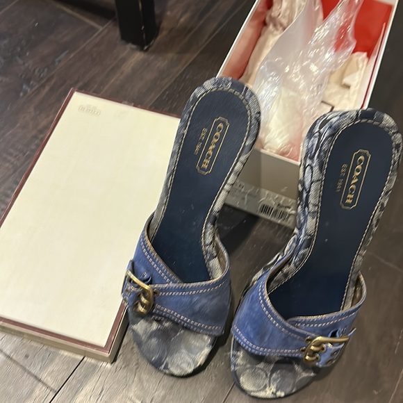 COACH TREVINA NAVY SUEDE 2” WEDGES - Picture 6 of 10